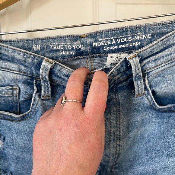 Levi's Wedgie Straight Ankle Jeans - Size 31 Mid Wash - Picture 4 of 5